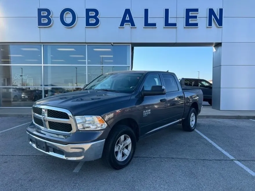 2023 Ram 1500 Classic SLT photo 1