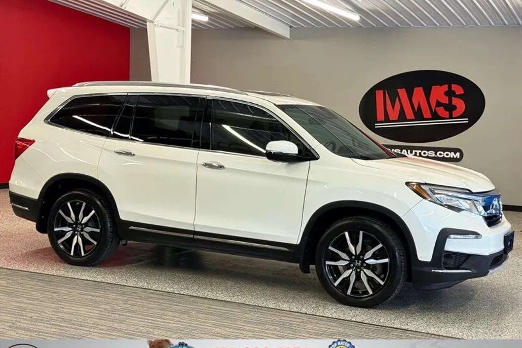 2019 Honda Pilot Touring photo 1