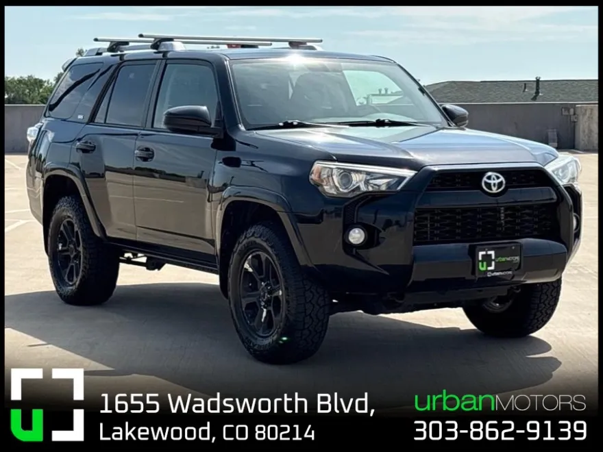 2015 Toyota 4Runner SR5 photo 1