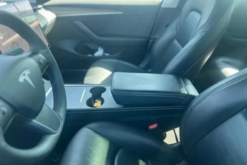 2021 Tesla Model 3 Long Range photo 1