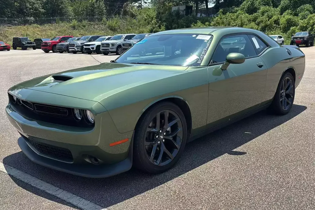 2023 Dodge Challenger GT photo 1