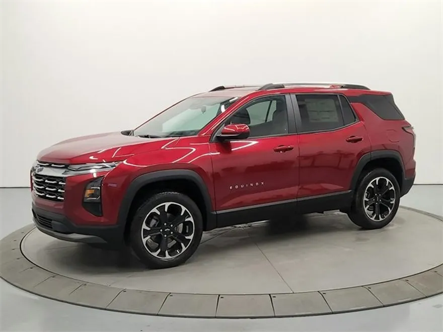 2026 Chevrolet Equinox LT photo 1