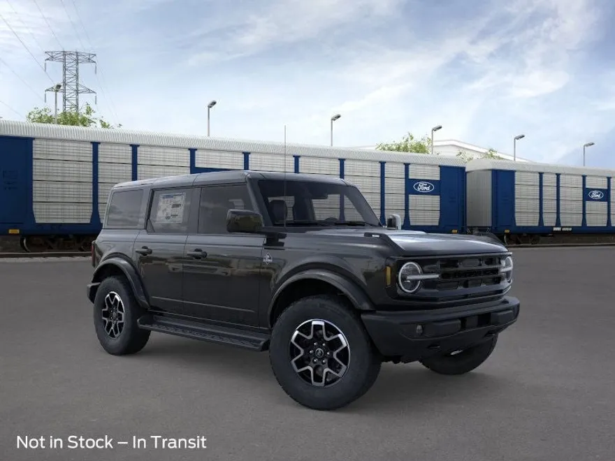 2025 Ford Bronco Outer Banks photo 1