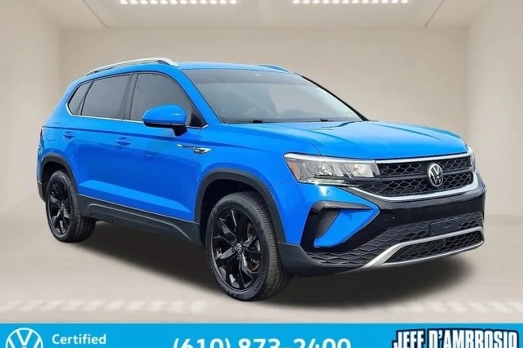 2022 Volkswagen Taos SE photo 1