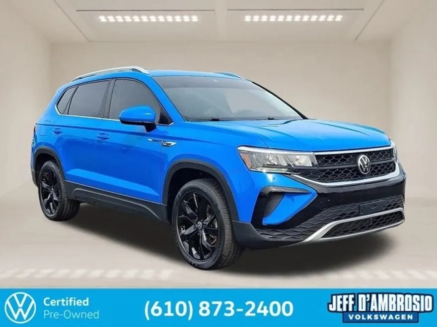 2022 Volkswagen Taos SE photo 1