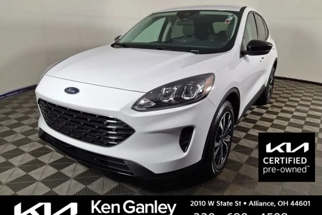 2022 Ford Escape SE photo 1