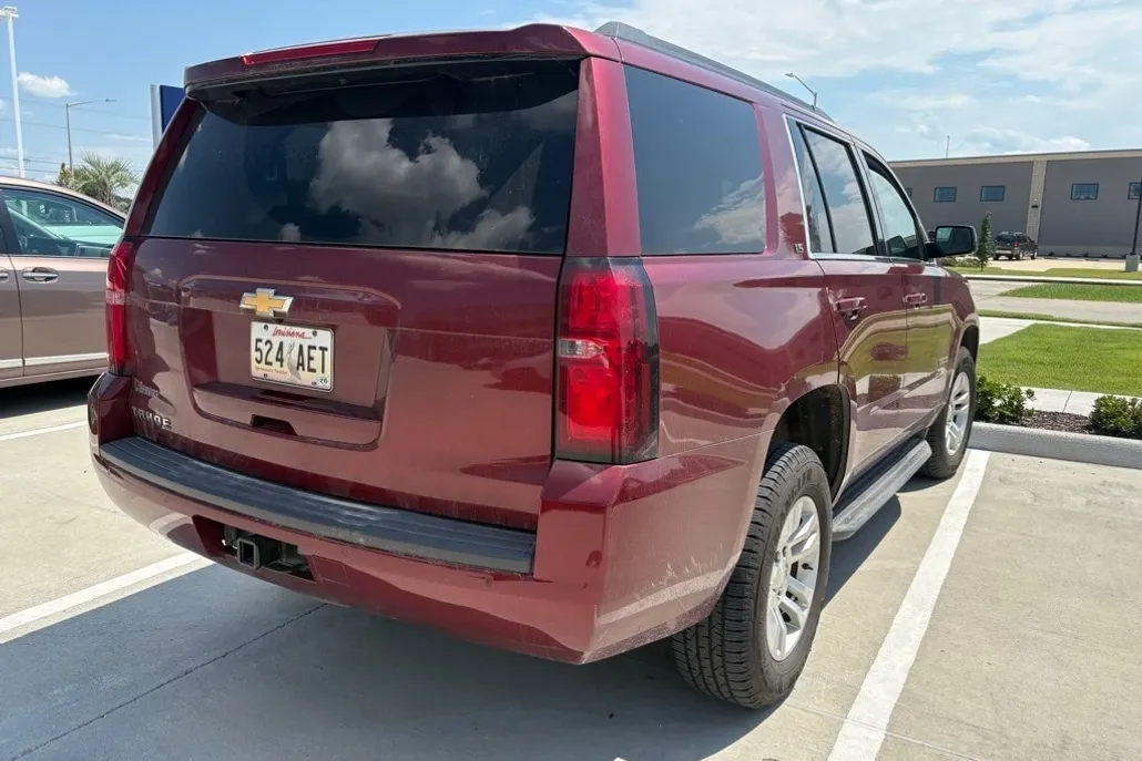 2016 Chevrolet Tahoe LS photo 1