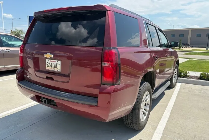 2016 Chevrolet Tahoe LS photo 1