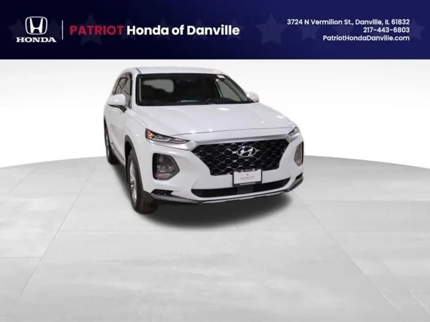 2020 Hyundai Santa Fe SE photo 1