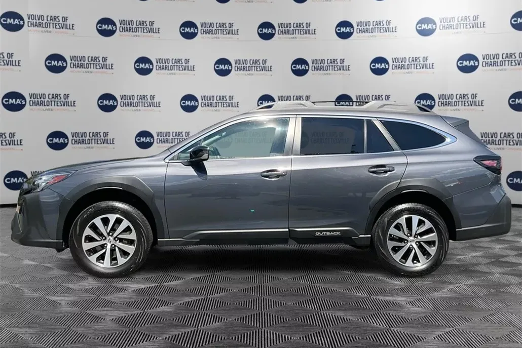 2023 Subaru Outback Premium photo 1