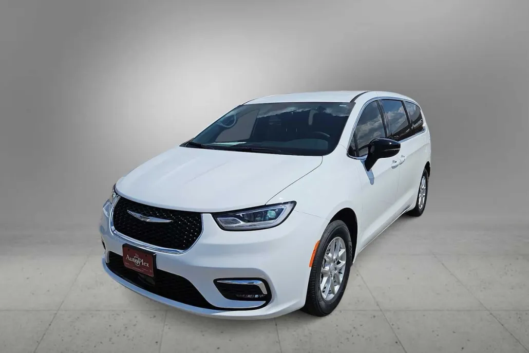 2025 Chrysler Pacifica photo 1
