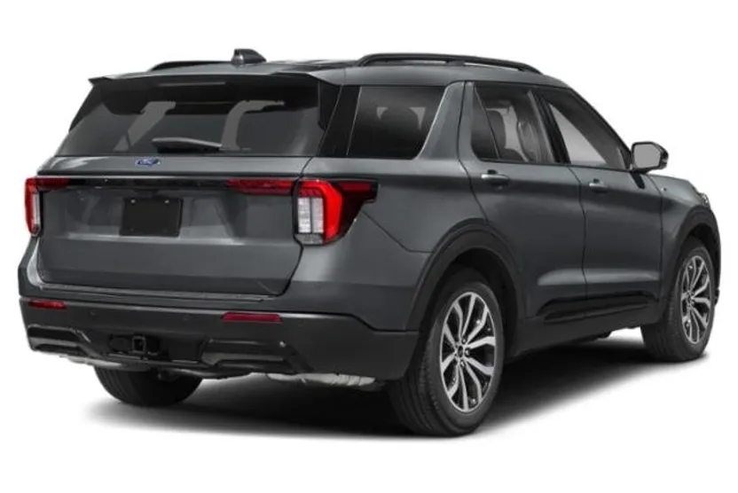 2026 Ford Explorer ST-Line photo 1