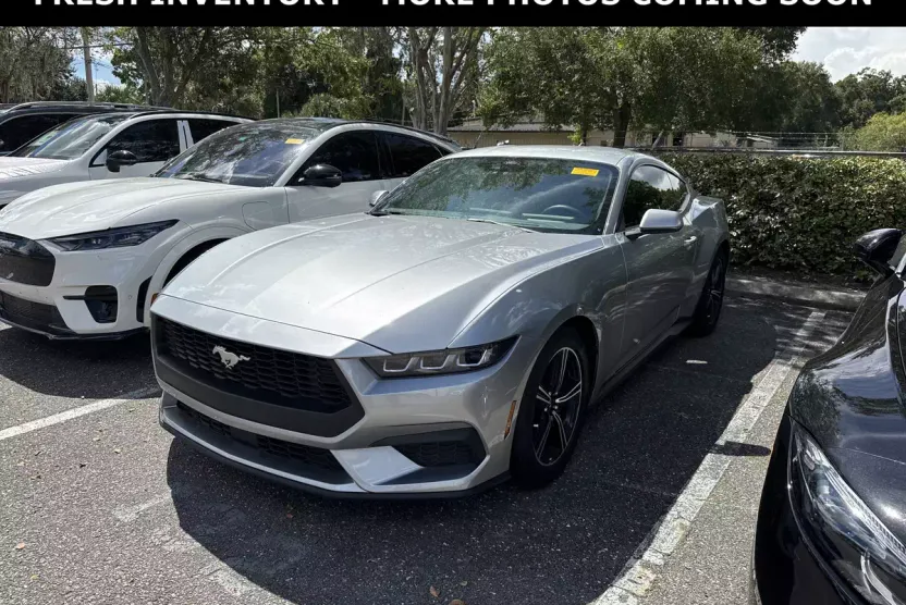 2025 Ford Mustang EcoBoost photo 1