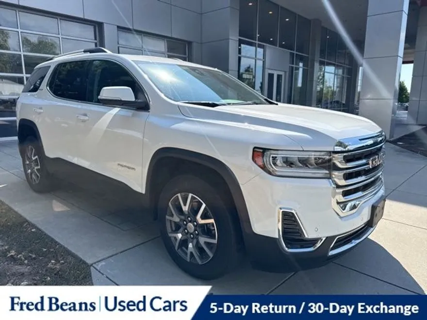 2022 Gmc Acadia SLE photo 1