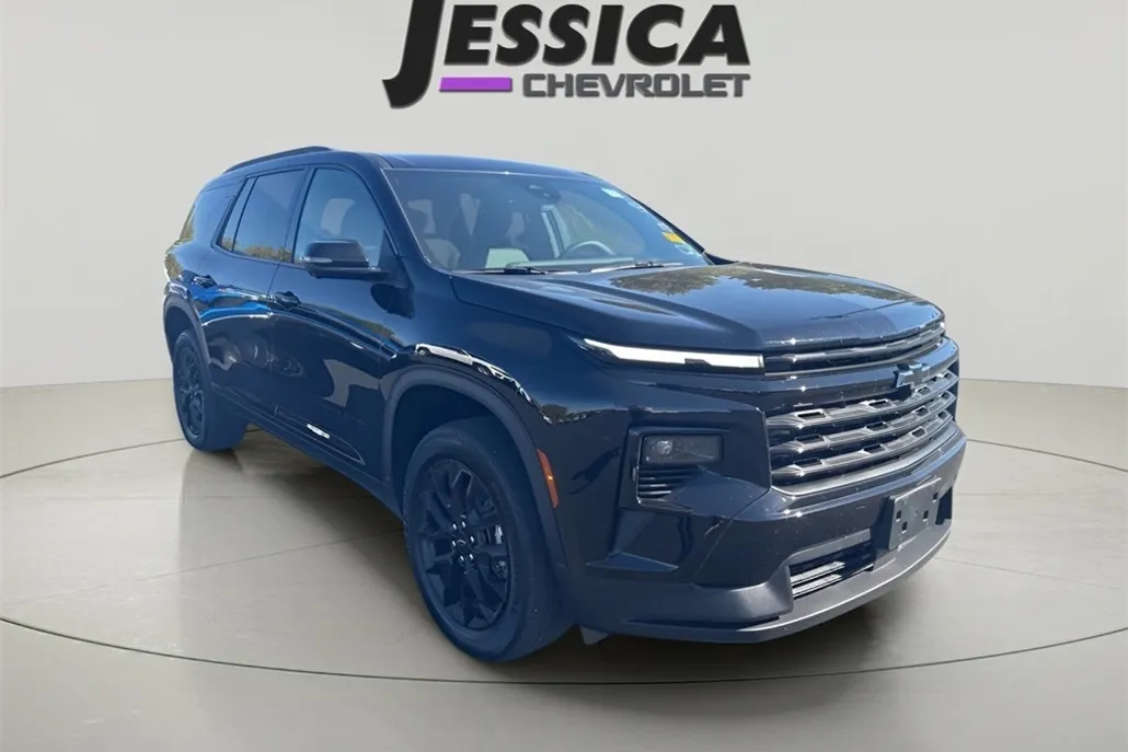 2025 Chevrolet Traverse 2LT photo 1