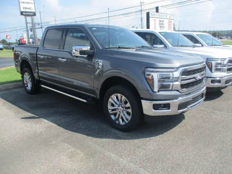 2025 Ford F-150 Lariat photo 1