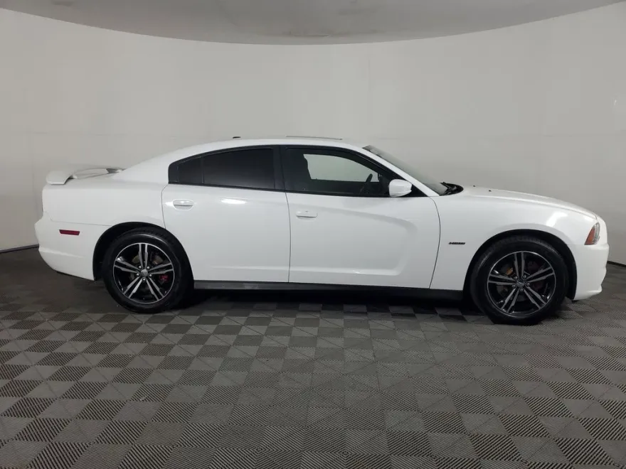2014 Dodge Charger R/T photo 1