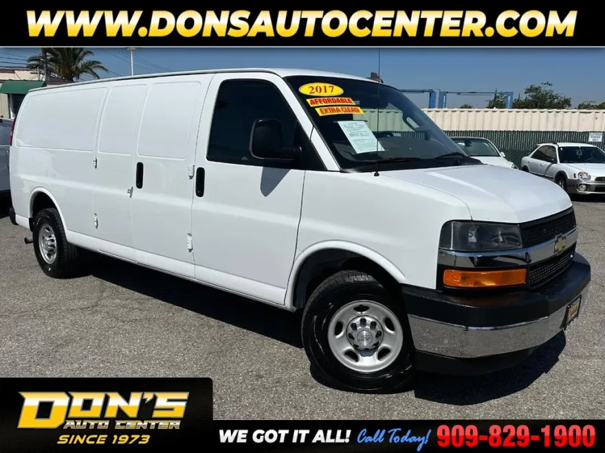 2017 Chevrolet Express 2500 Cargo Van photo 1