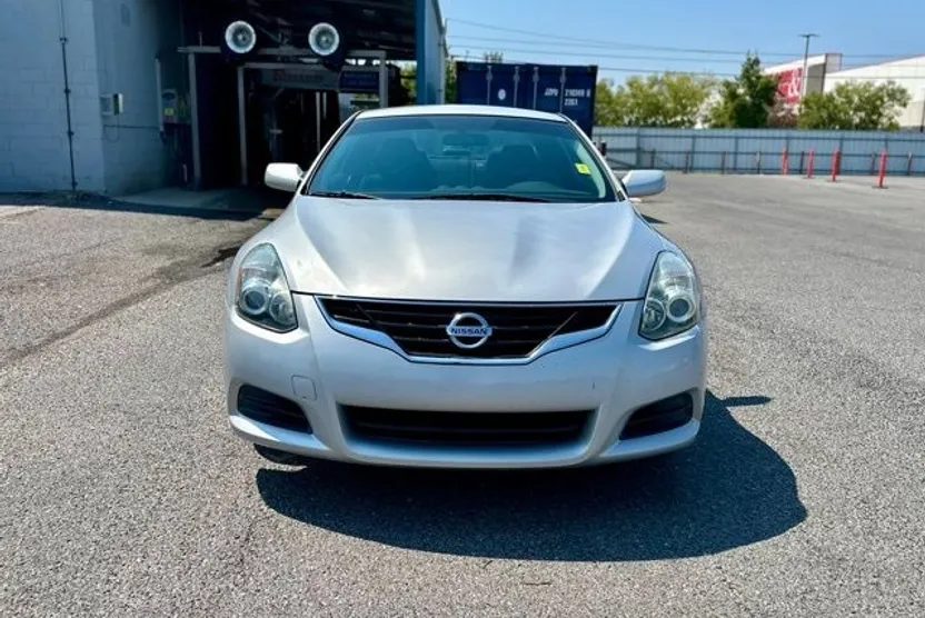 2013 Nissan Altima 2.5 S photo 1