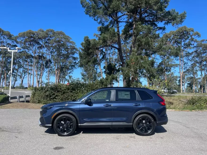 2026 Honda CR-V Hybrid Sport Touring photo 1