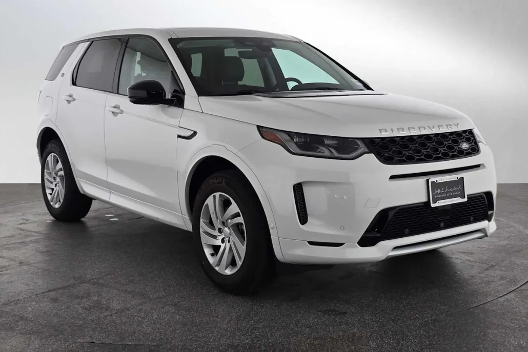 2024 Land Rover Discovery Sport S photo 1