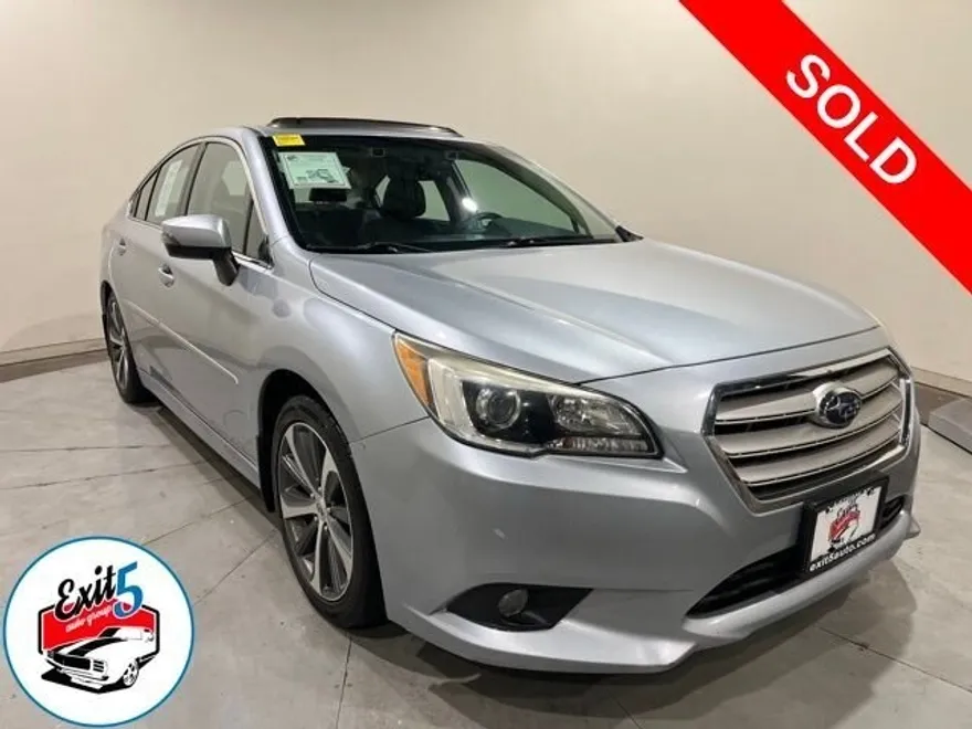 2016 Subaru Legacy 2.5i Limited photo 1
