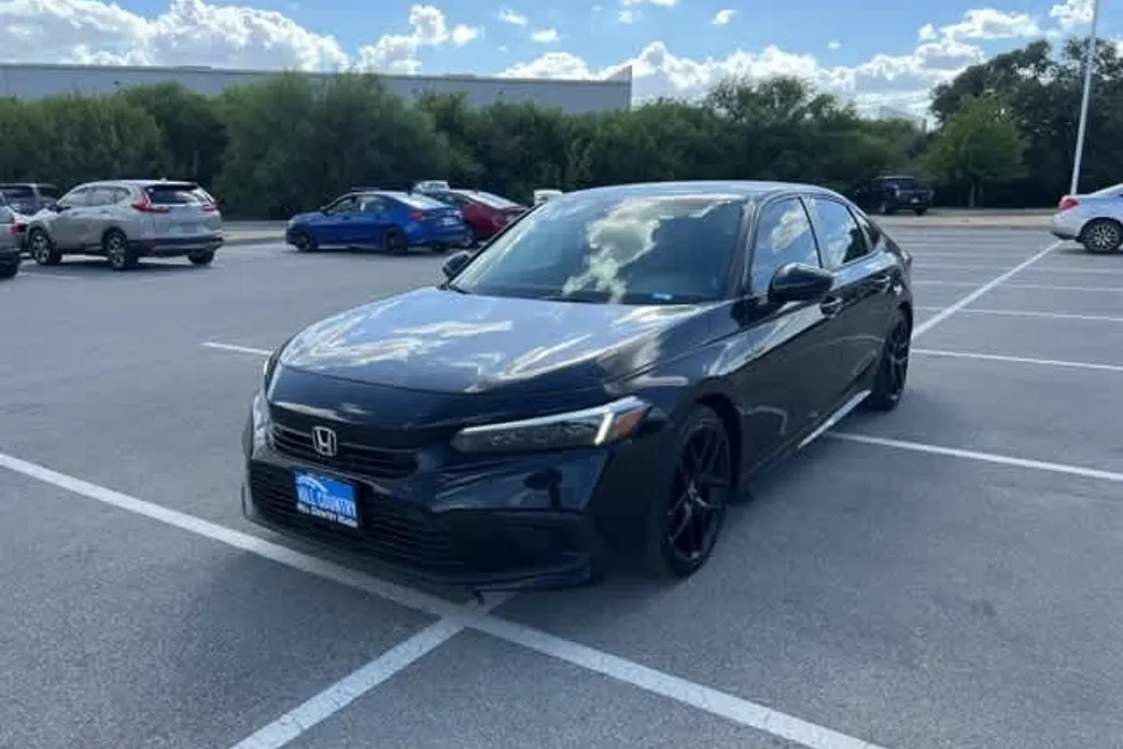 2022 Honda Civic Sport photo 1