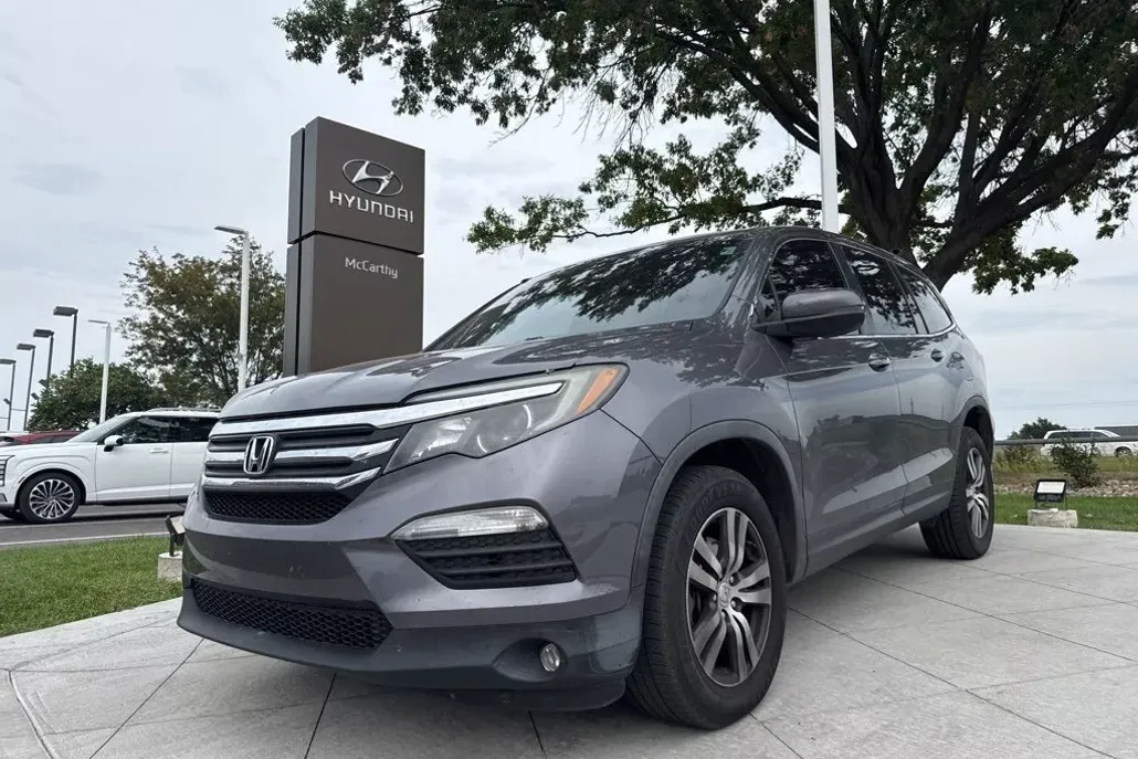 2016 Honda Pilot EX-L photo 1