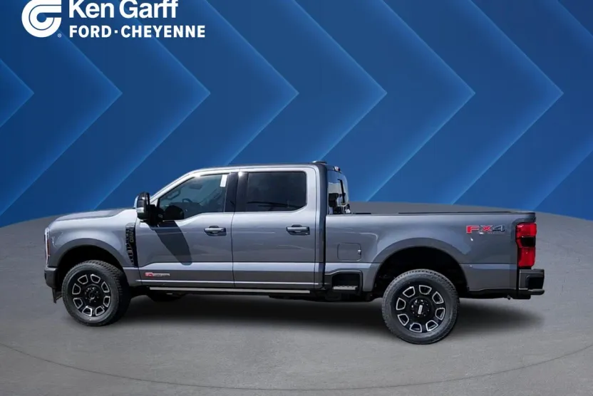 2025 Ford F-250 Platinum photo 1