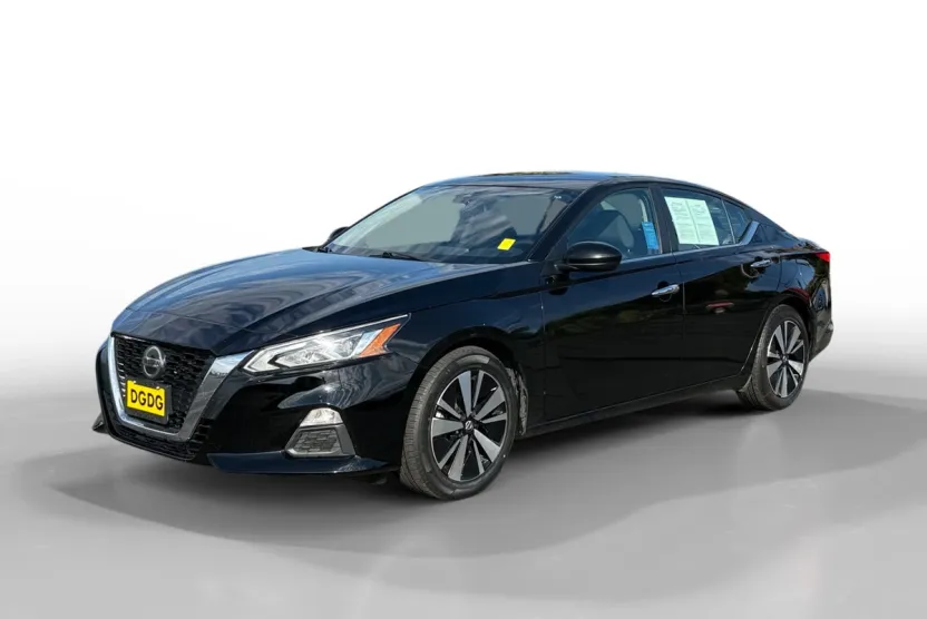 2022 Nissan Altima 2.5 SV photo 1