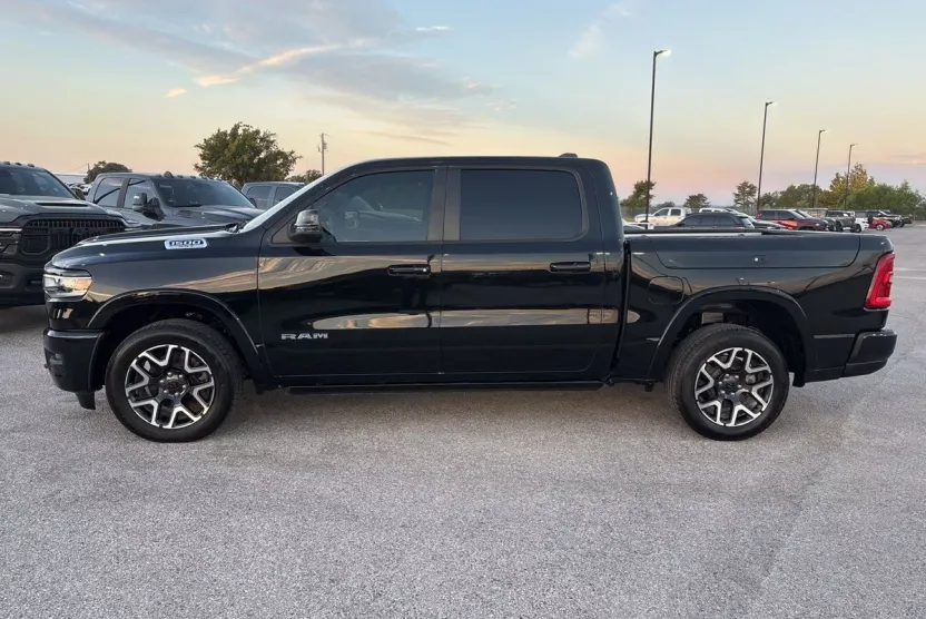 2025 Ram 1500 Laramie photo 1