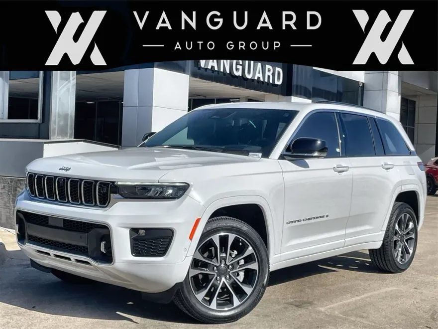 2023 Jeep Grand Cherokee Overland photo 1