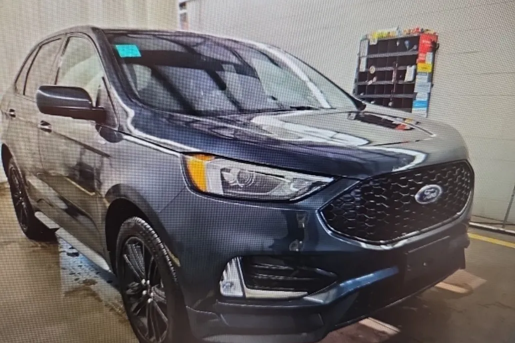 2024 Ford Edge ST photo 1