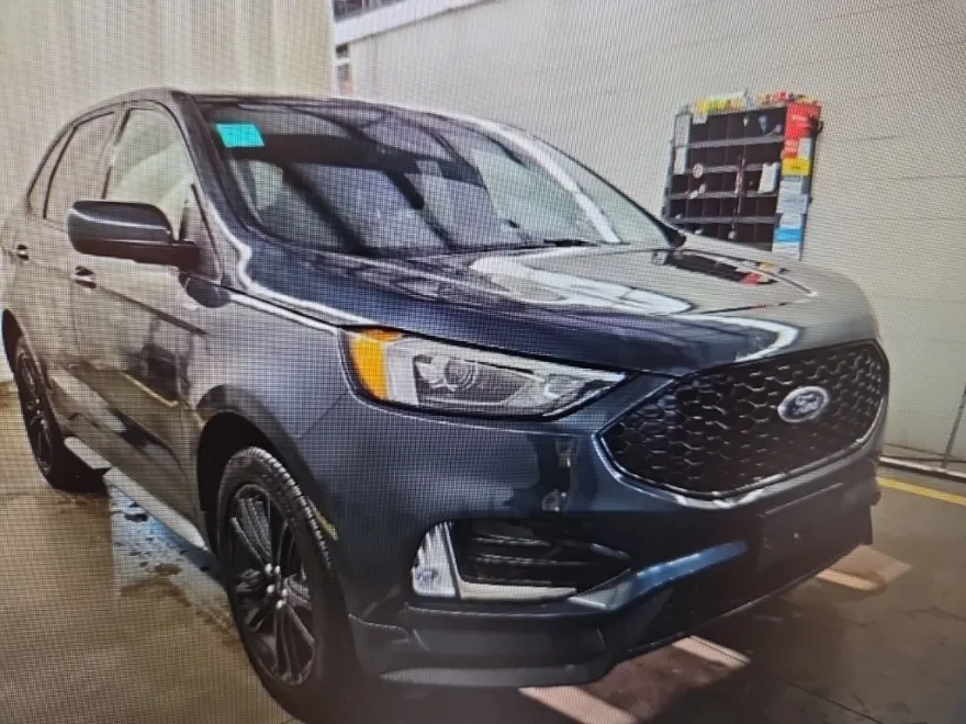 2024 Ford Edge ST photo 1