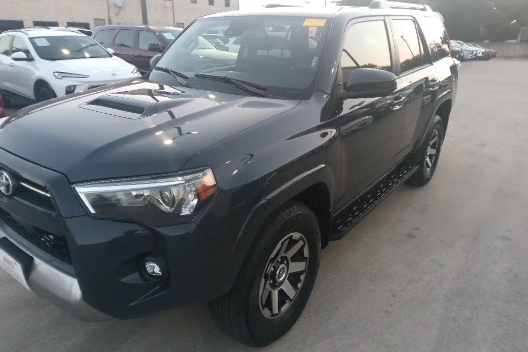2024 Toyota 4Runner TRD photo 1