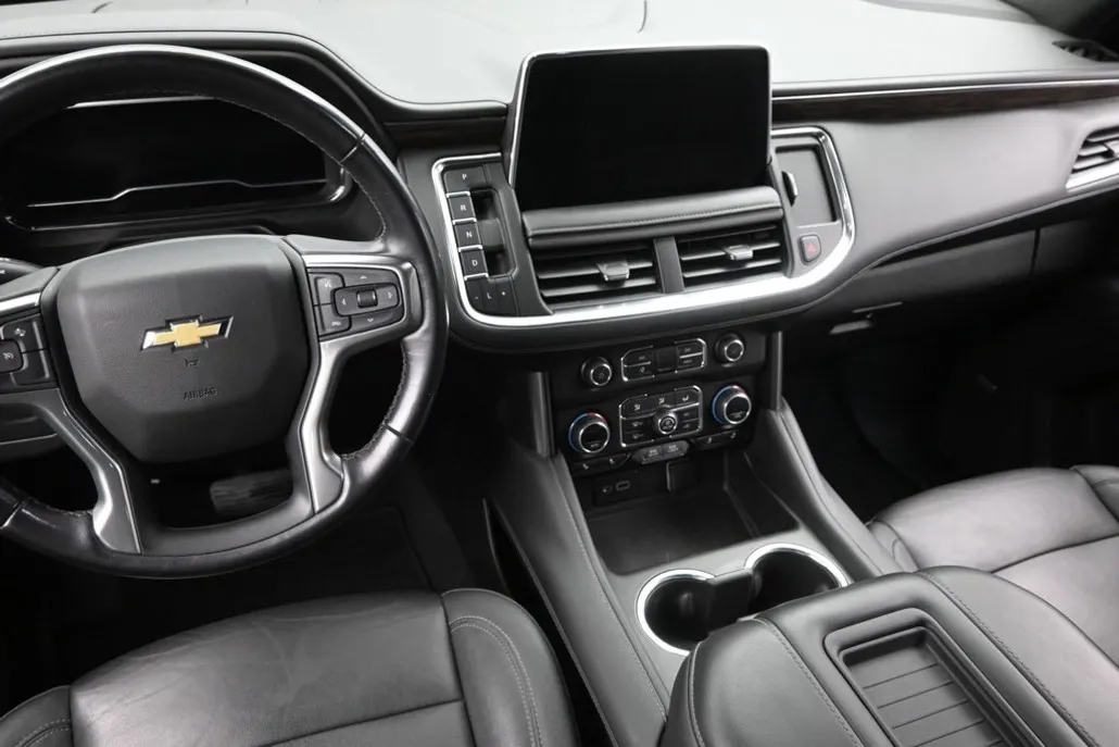 2022 Chevrolet Tahoe LT photo 1