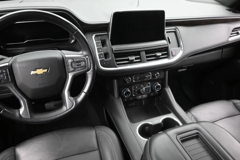 2022 Chevrolet Tahoe LT photo 1