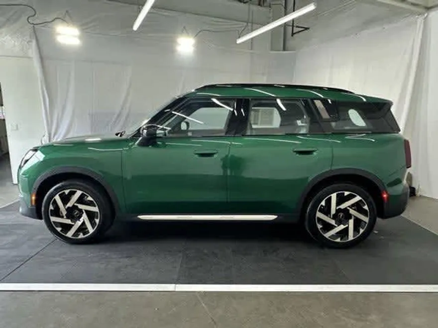 2025 Mini Countryman S photo 1
