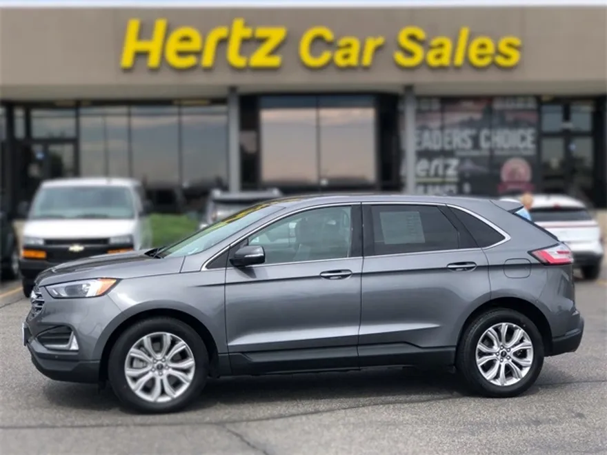 2024 Ford Edge Titanium photo 1