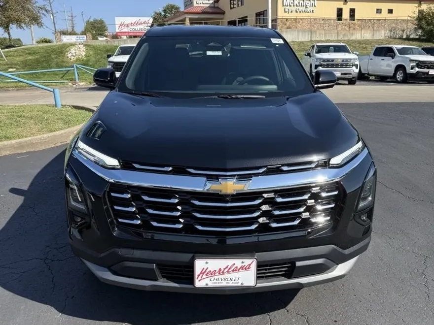 2026 Chevrolet Equinox LT photo 1