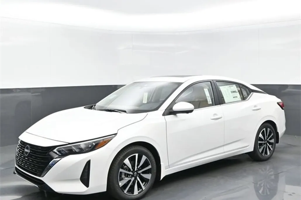 2025 Nissan Sentra SV photo 1