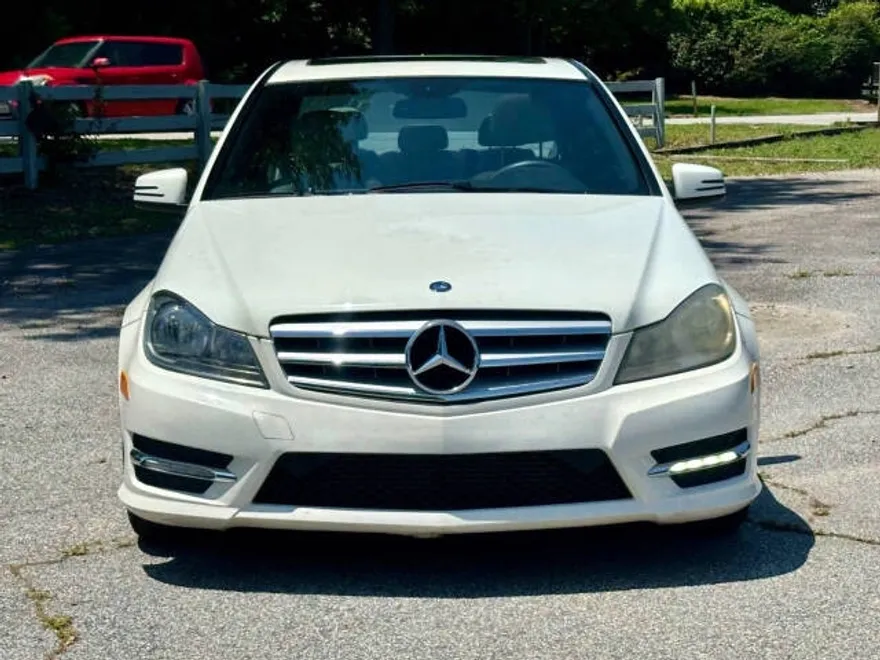 2012 Mercedes Benz C 250 Luxury photo 1