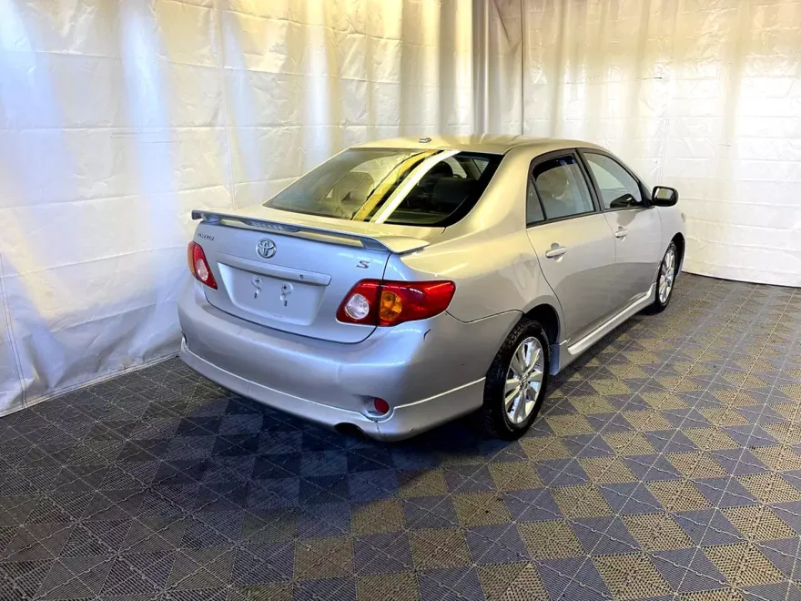2009 Toyota Corolla photo 15