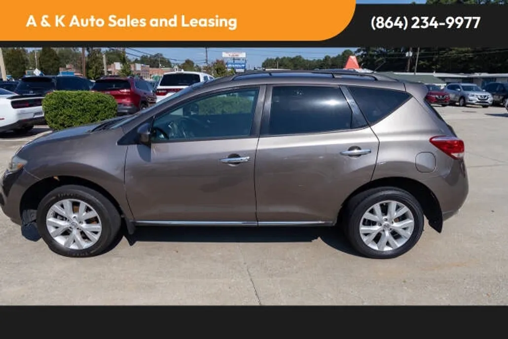 2011 Nissan Murano S photo 1