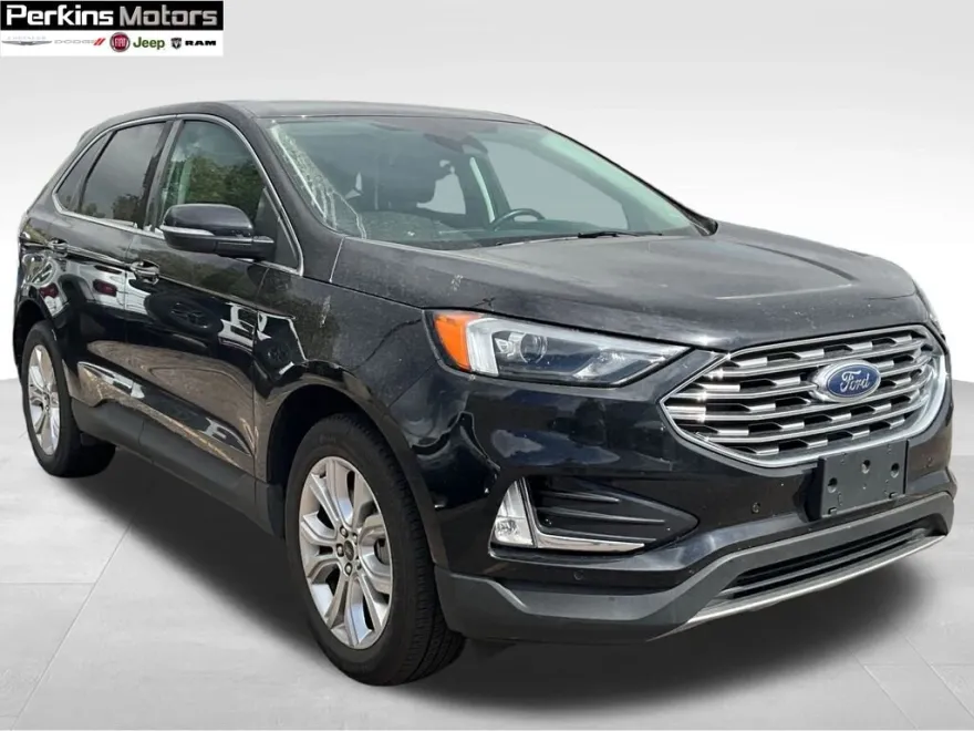 2023 Ford Edge Titanium photo 1