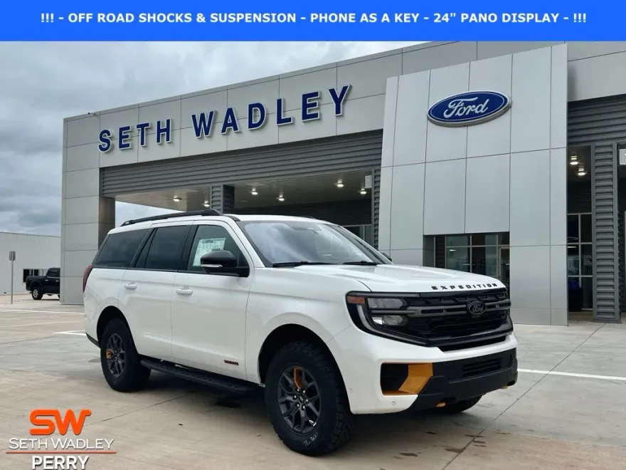 2025 Ford Expedition photo 1