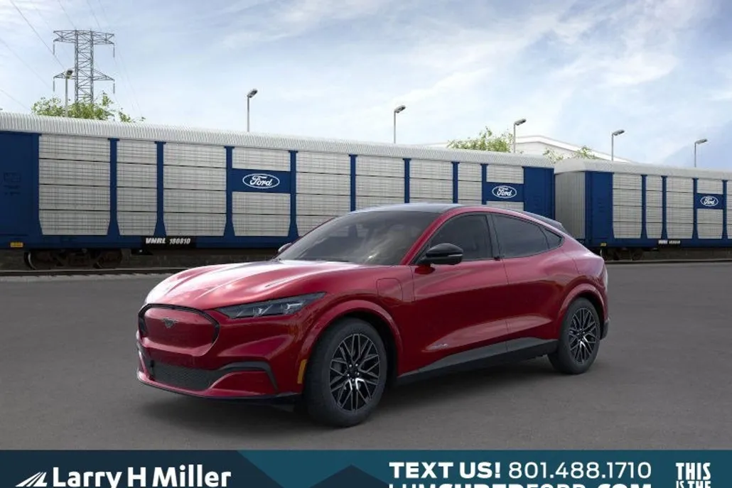 2025 Ford Mustang Mach-E Premium photo 1