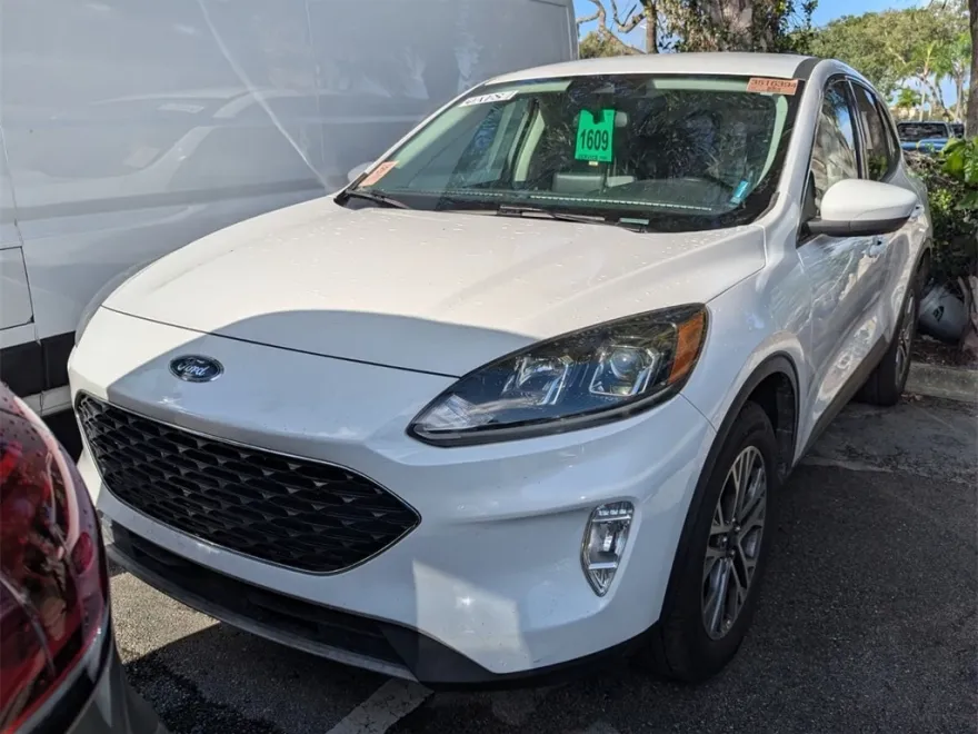 2022 Ford Escape SEL photo 1