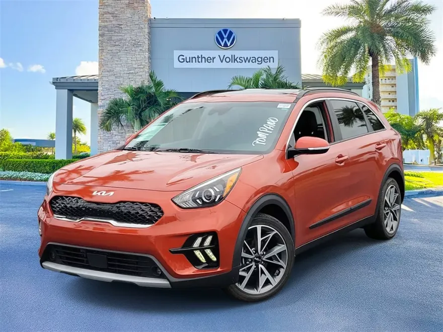 2022 Kia Niro Touring photo 1