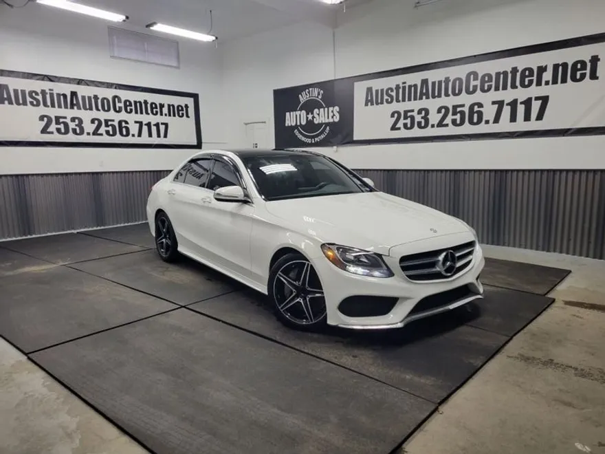 2016 Mercedes Benz C 300 Sport photo 1